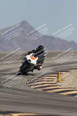 media/Oct-02-2025-Racers Edge (Thu) [[2c91cb6ab3]]/2-A Group/Session 5-Turn 12 (130pm)/